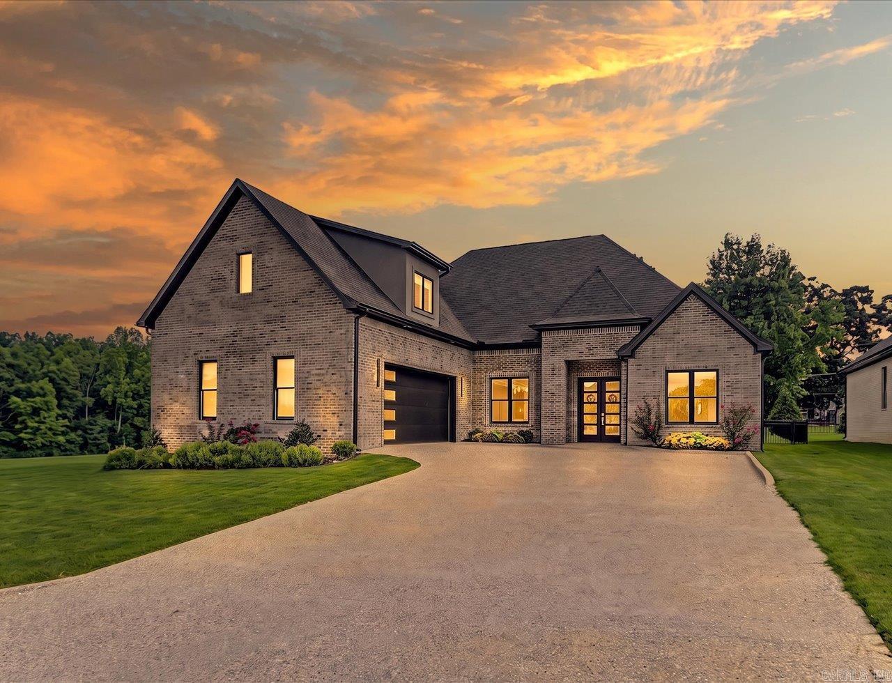 ARLINGTON PARK - Residential