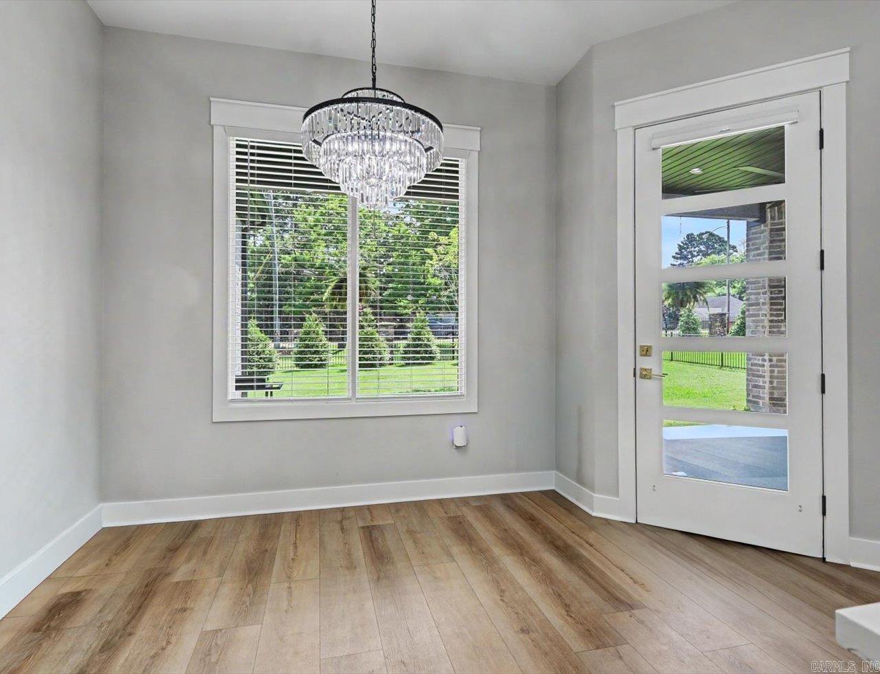 ARLINGTON PARK - Residential