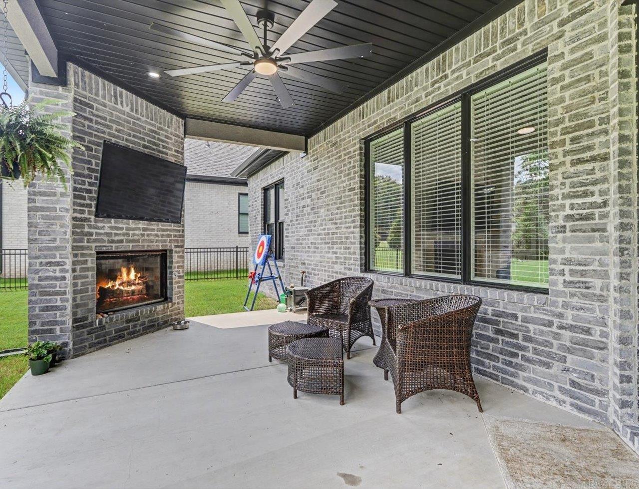ARLINGTON PARK - Residential
