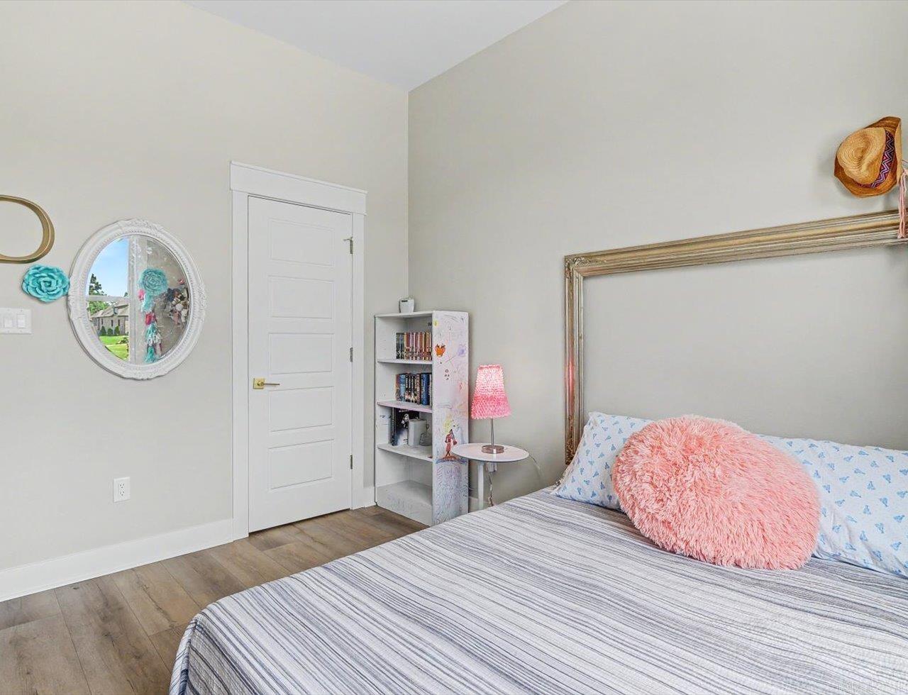 ARLINGTON PARK - Residential