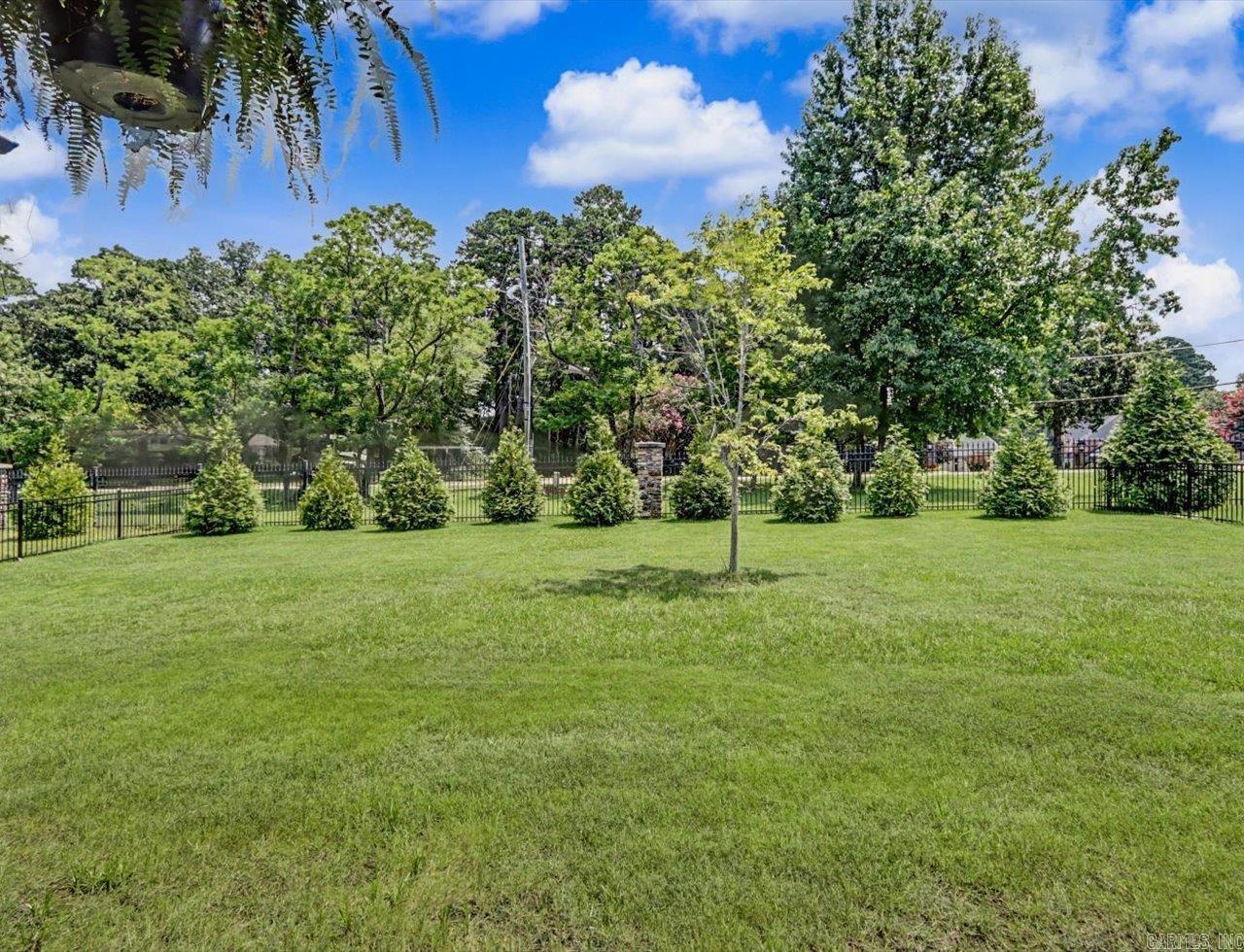 ARLINGTON PARK - Residential