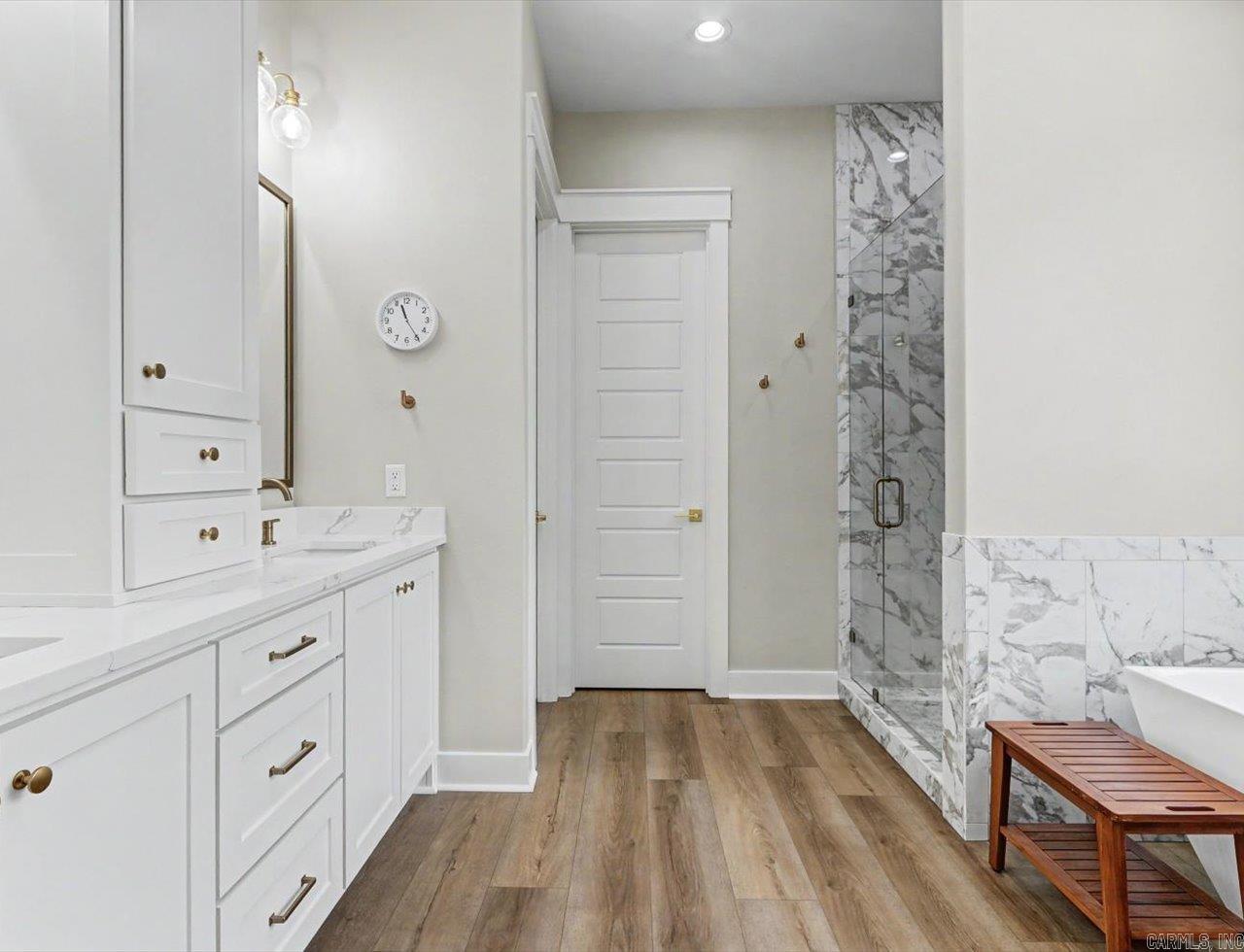ARLINGTON PARK - Residential