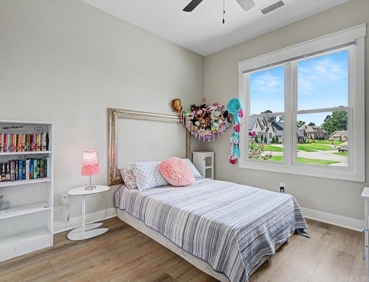 ARLINGTON PARK - Residential