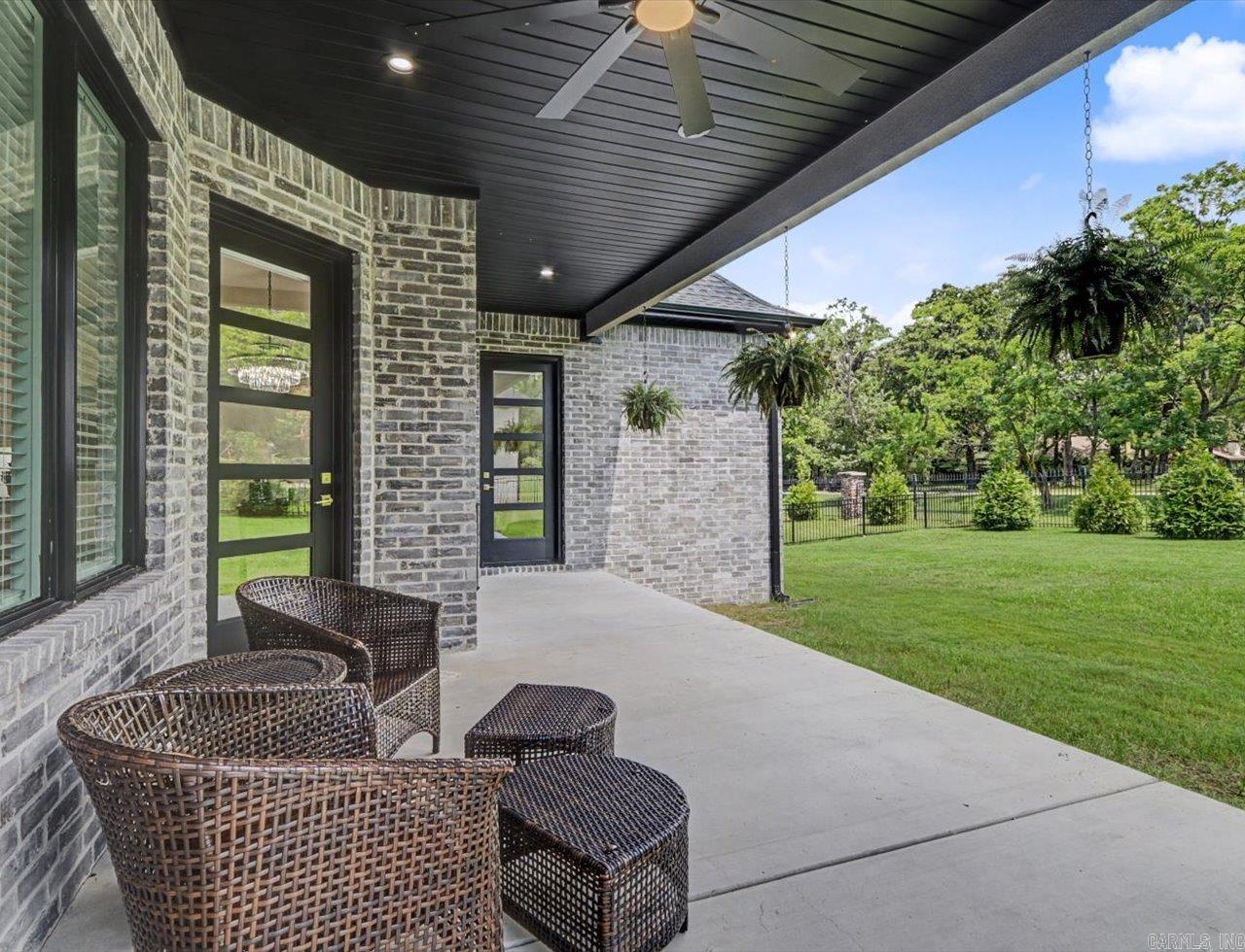 ARLINGTON PARK - Residential