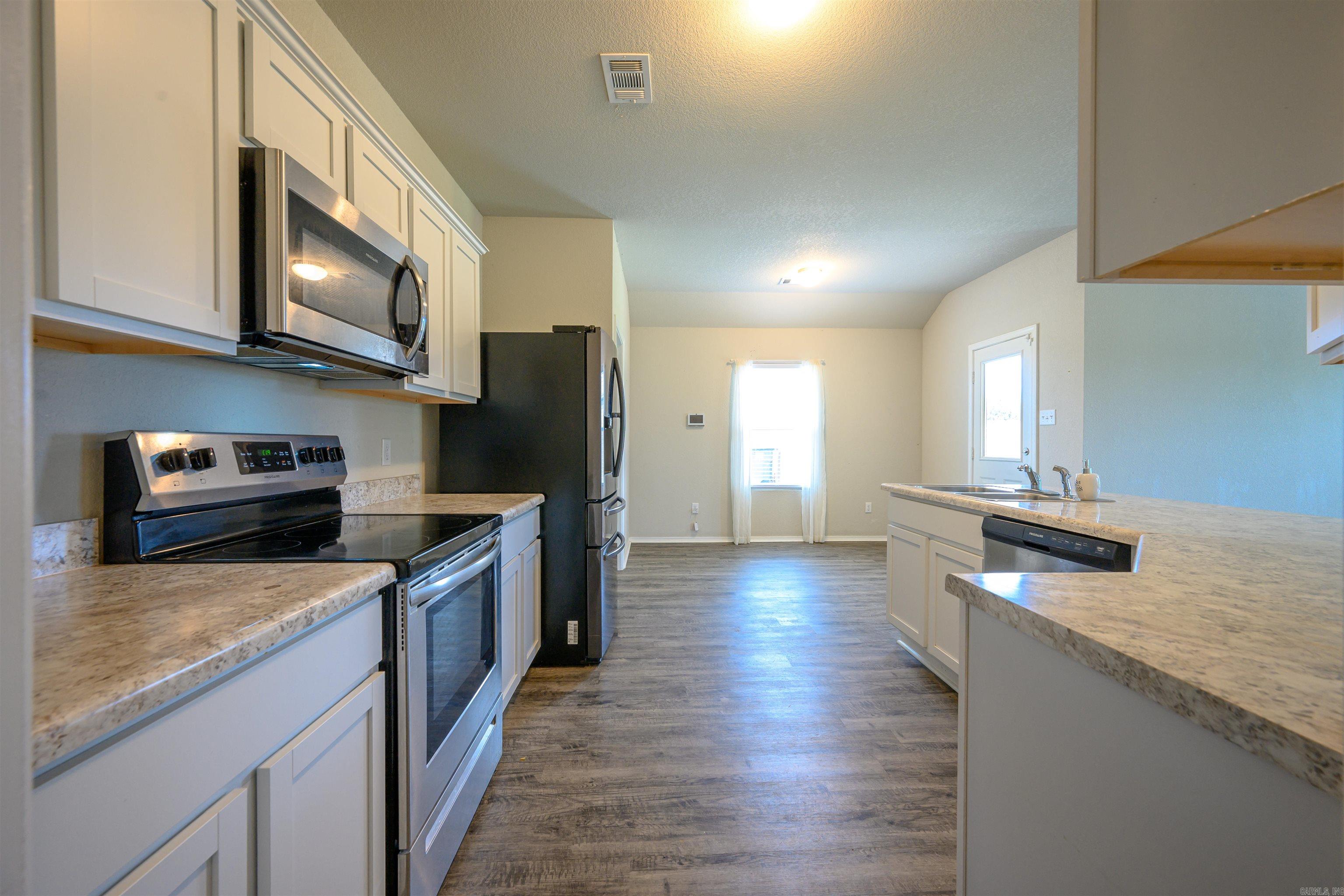 BROOKLAND HILLS - Residential