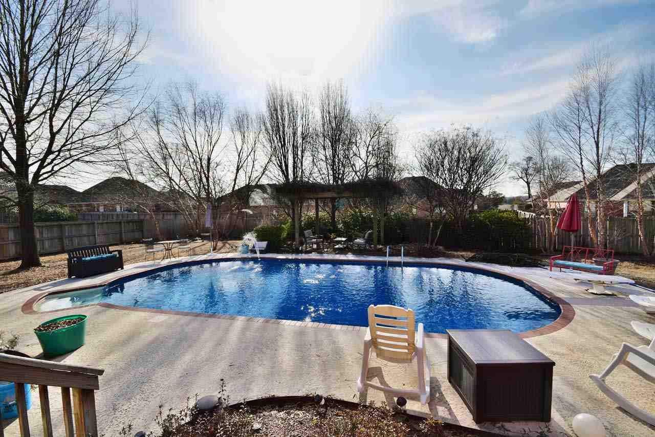 Pine Creek - Residential