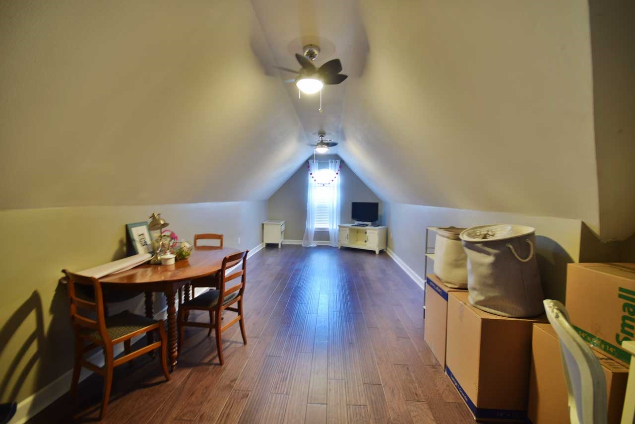Pine Creek - Residential