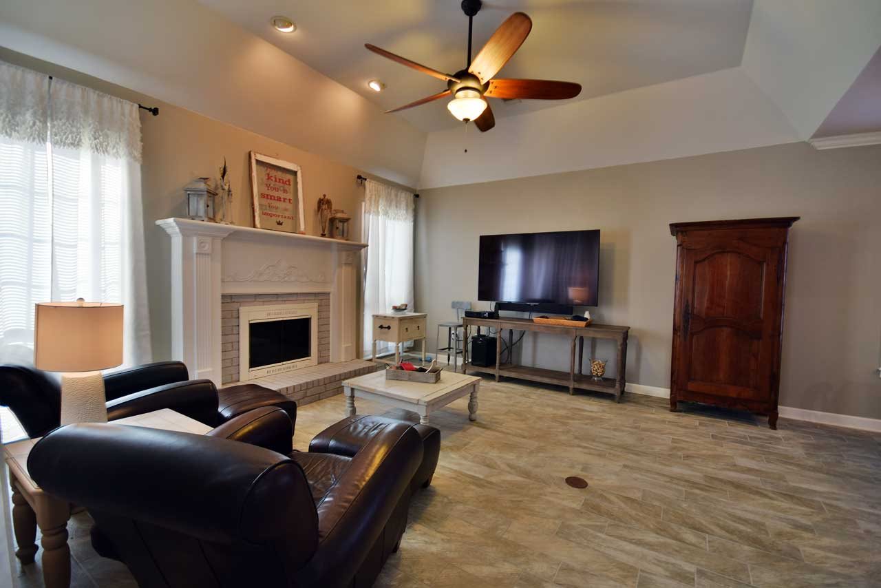 Pine Creek - Residential