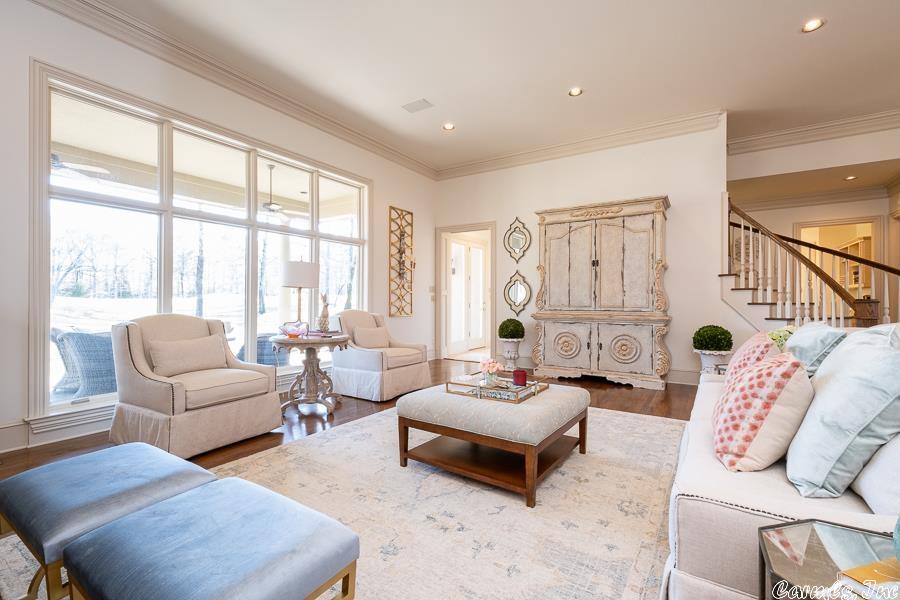 CHENAL VALLEY BRETAGNE CIRCLE - Residential