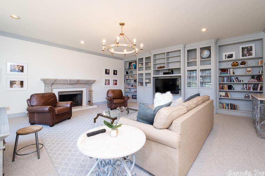CHENAL VALLEY BRETAGNE CIRCLE - Residential