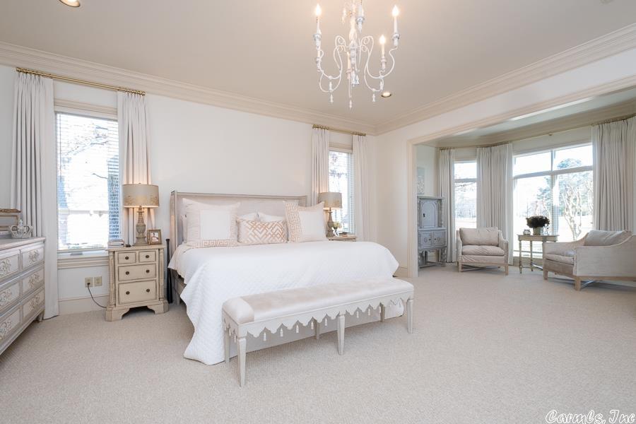CHENAL VALLEY BRETAGNE CIRCLE - Residential