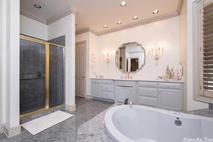 CHENAL VALLEY BRETAGNE CIRCLE - Residential