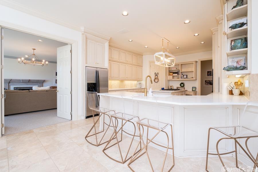 CHENAL VALLEY BRETAGNE CIRCLE - Residential
