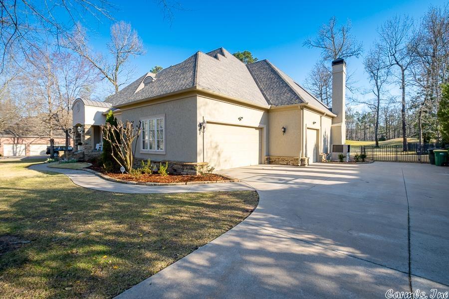CHENAL VALLEY BRETAGNE CIRCLE - Residential