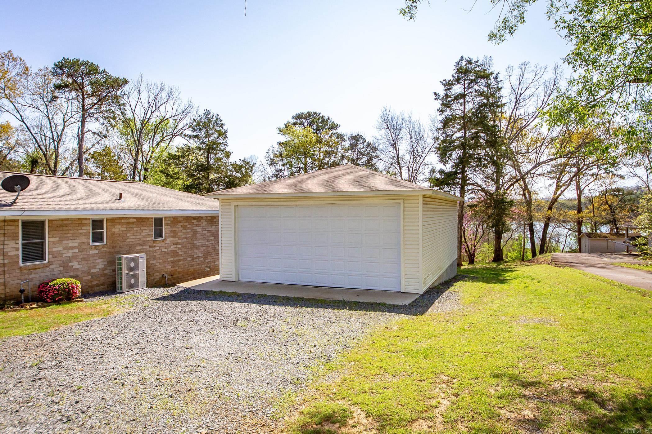 INTERLOCHEN ESTATES - LAKE - Residential