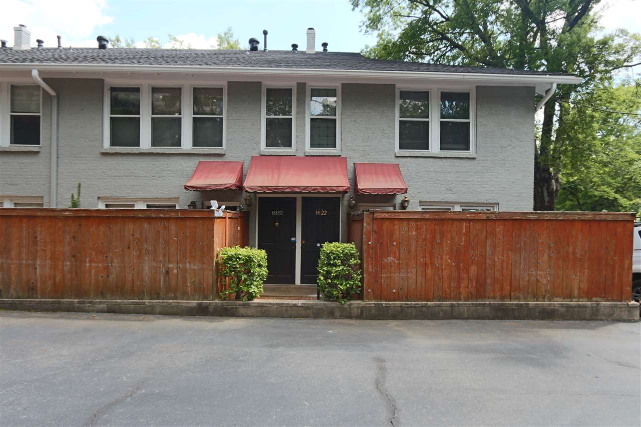 KAVANAUGH PLACE COND - Residential