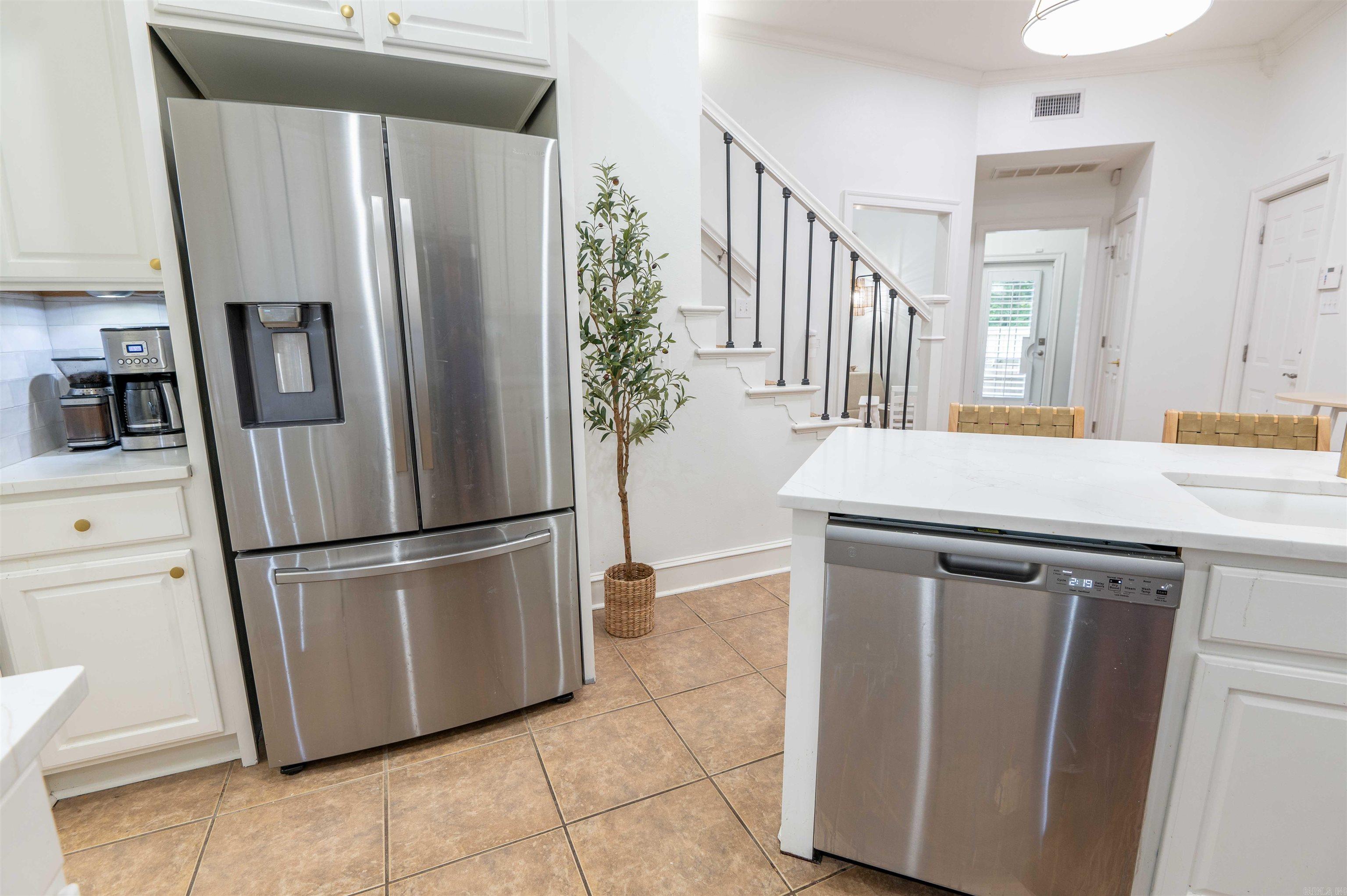 WOODLANDS EDGE - Residential