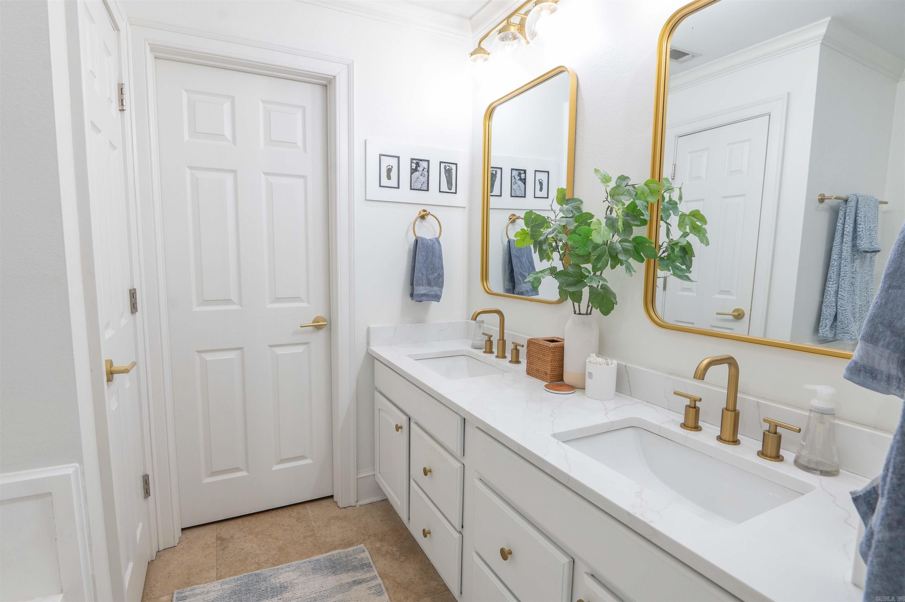 WOODLANDS EDGE - Residential