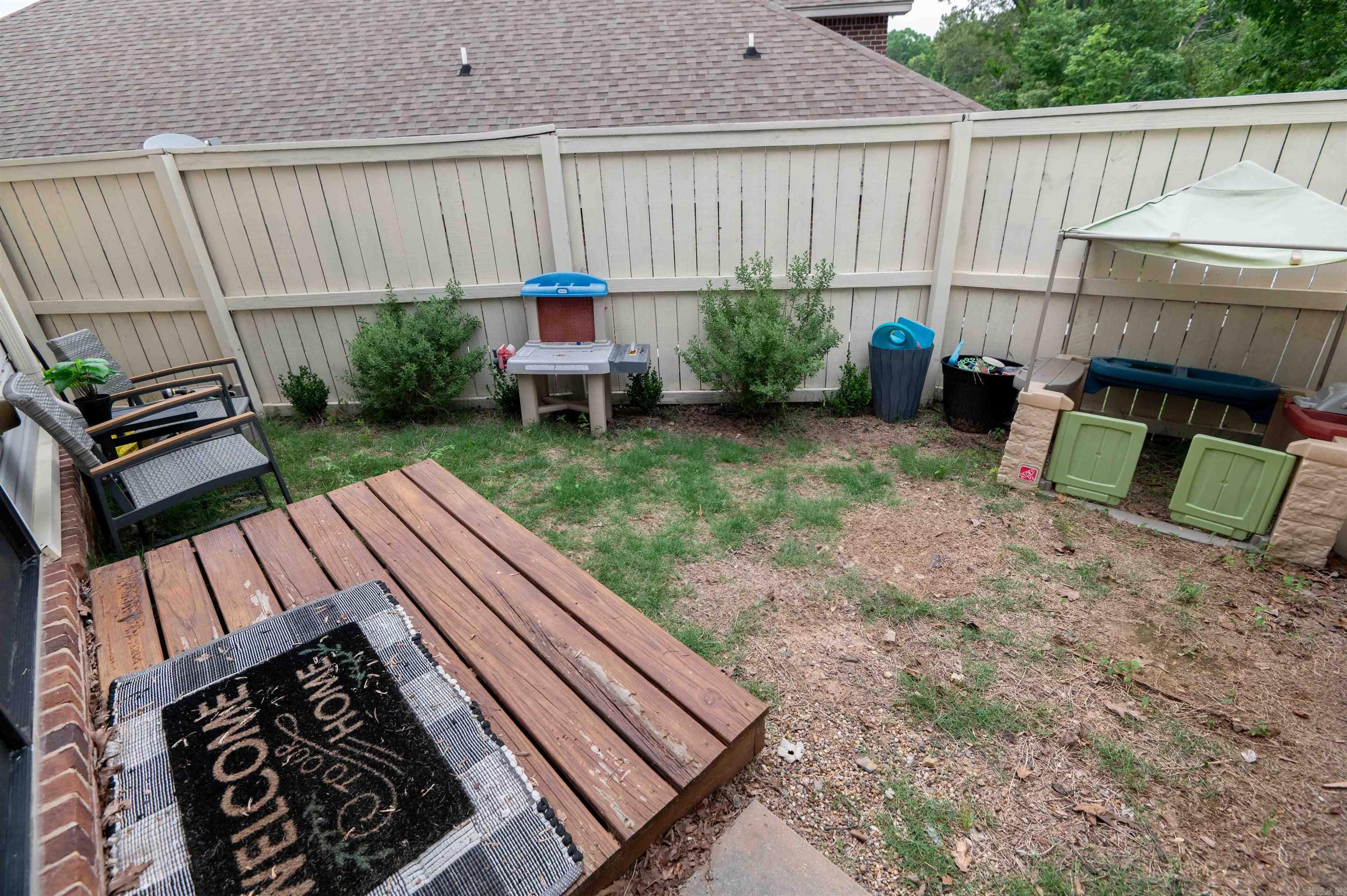 WOODLANDS EDGE - Residential