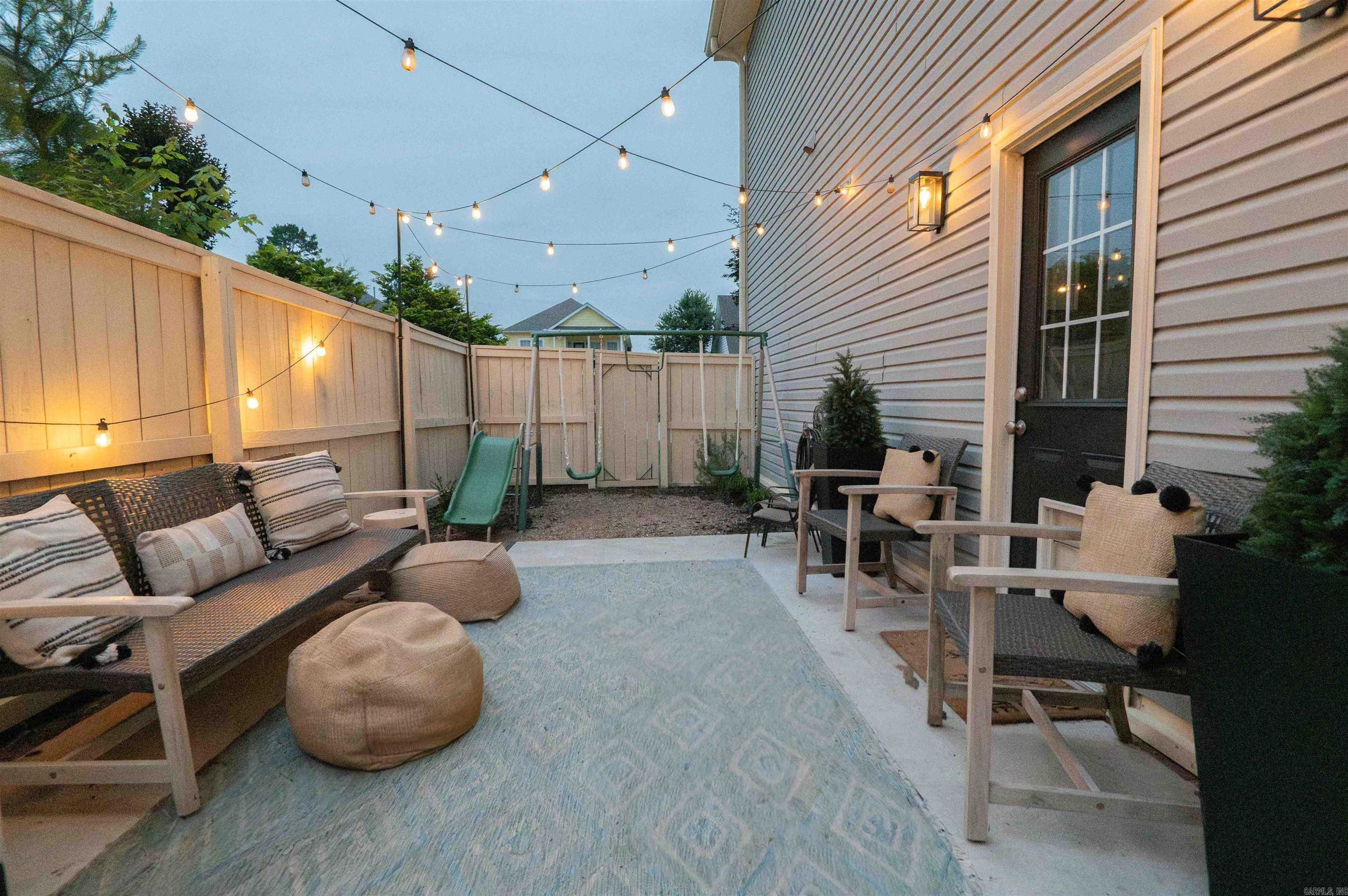 WOODLANDS EDGE - Residential