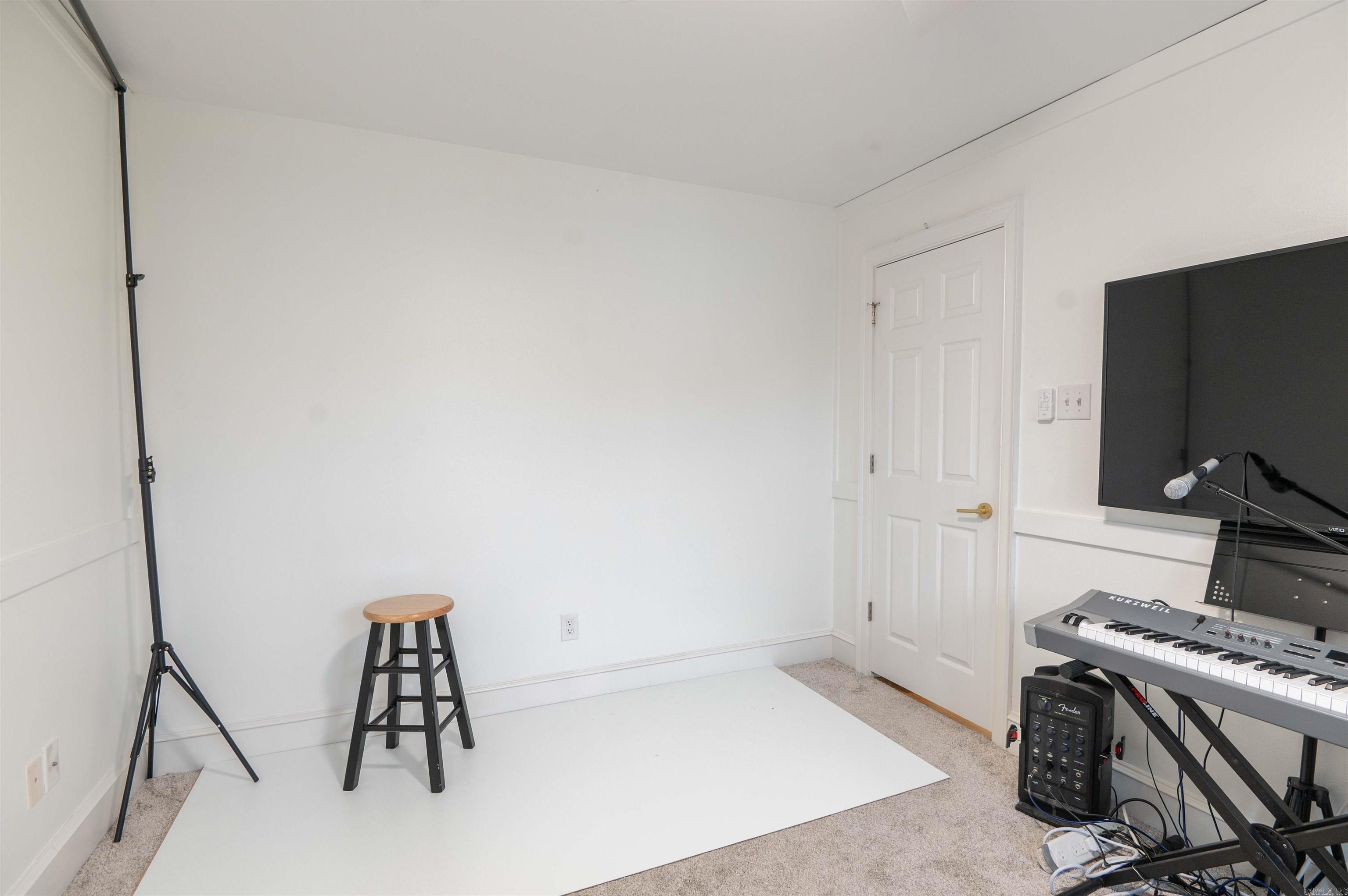 WOODLANDS EDGE - Residential