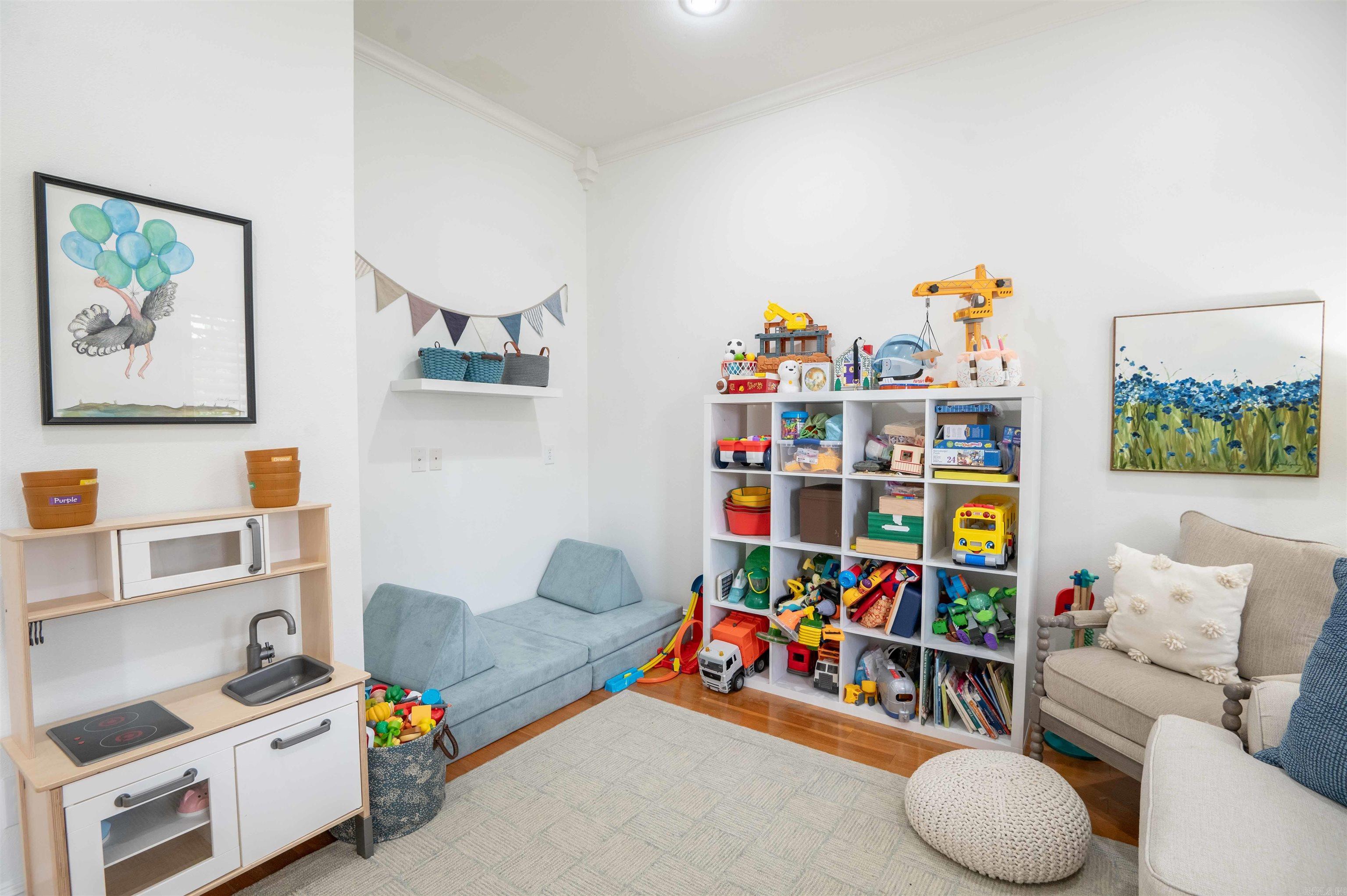 WOODLANDS EDGE - Residential