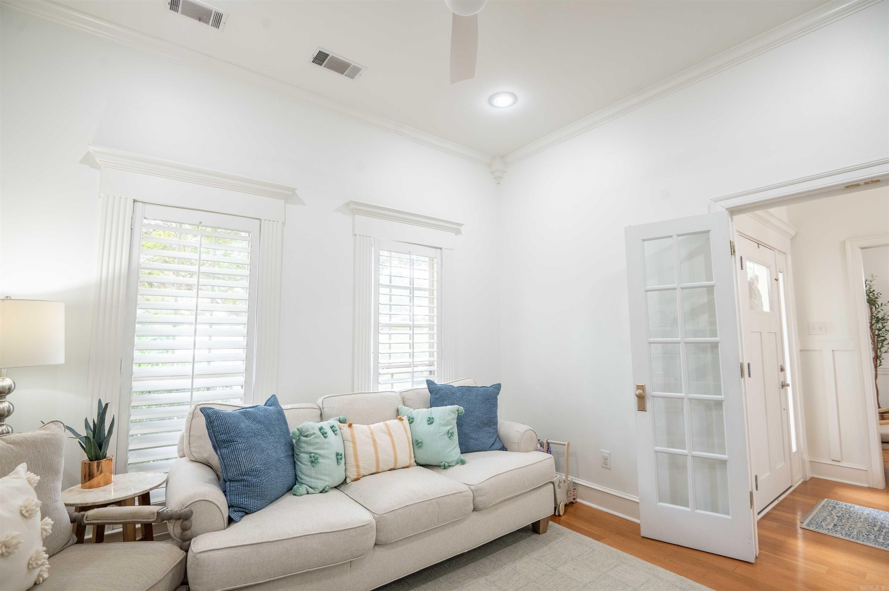 WOODLANDS EDGE - Residential