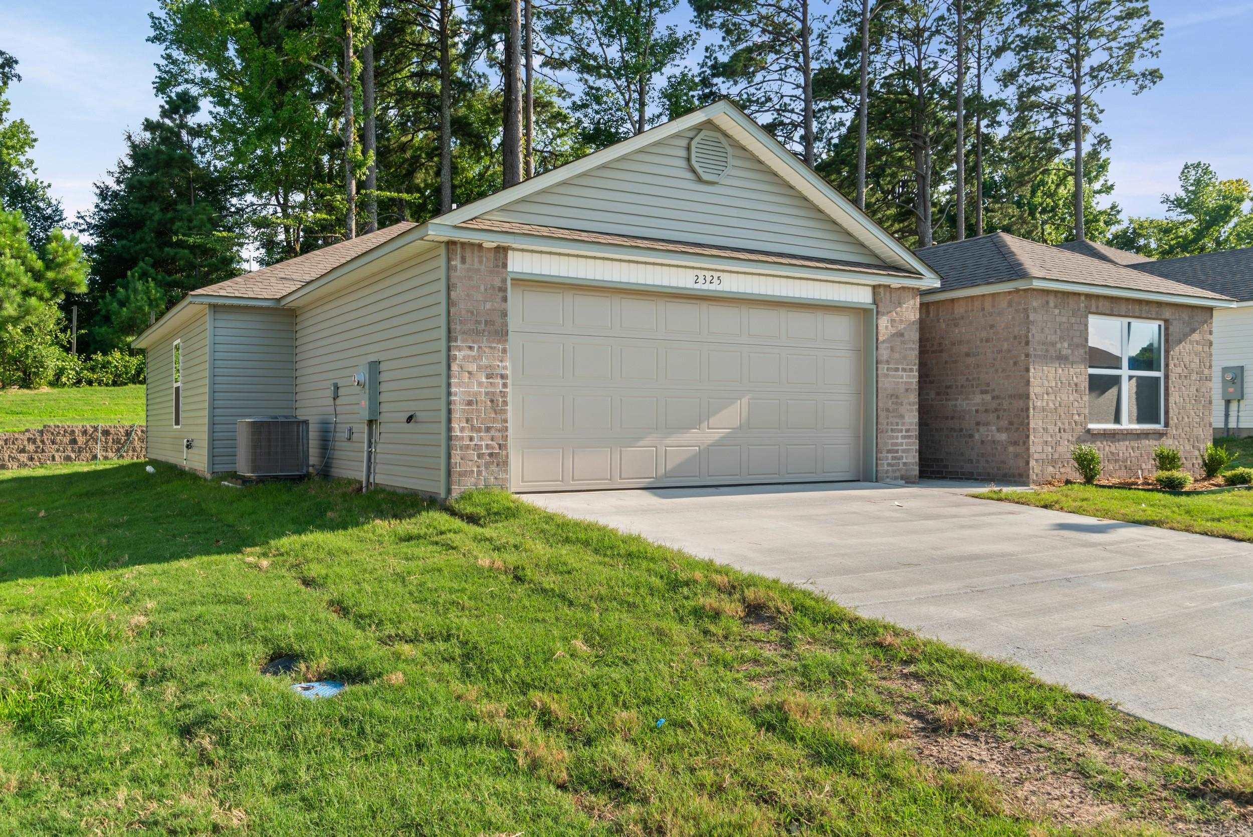 MIDLAND ESTATES PHASE 1 - Residential