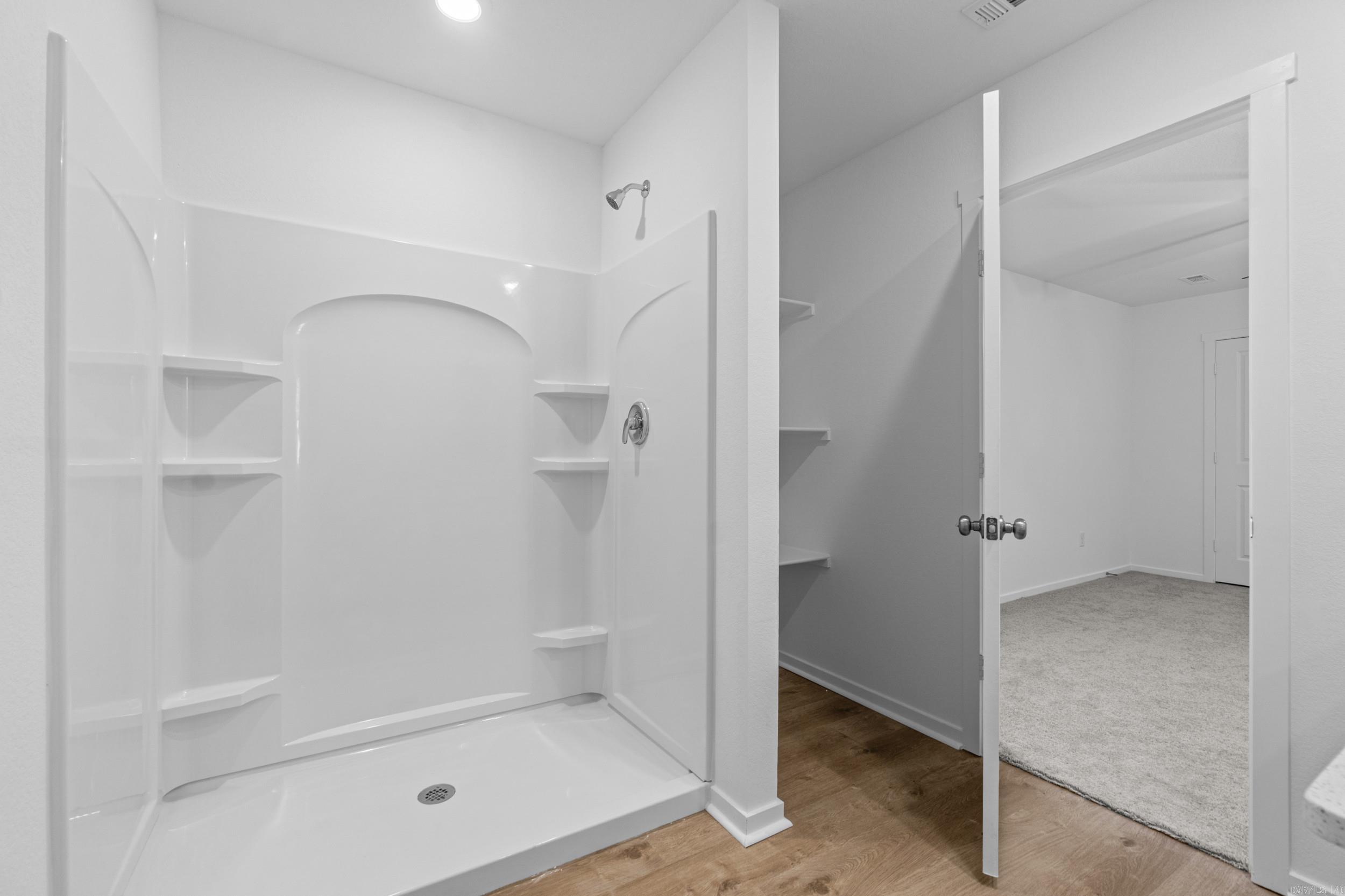 MIDLAND ESTATES PHASE 1 - Residential