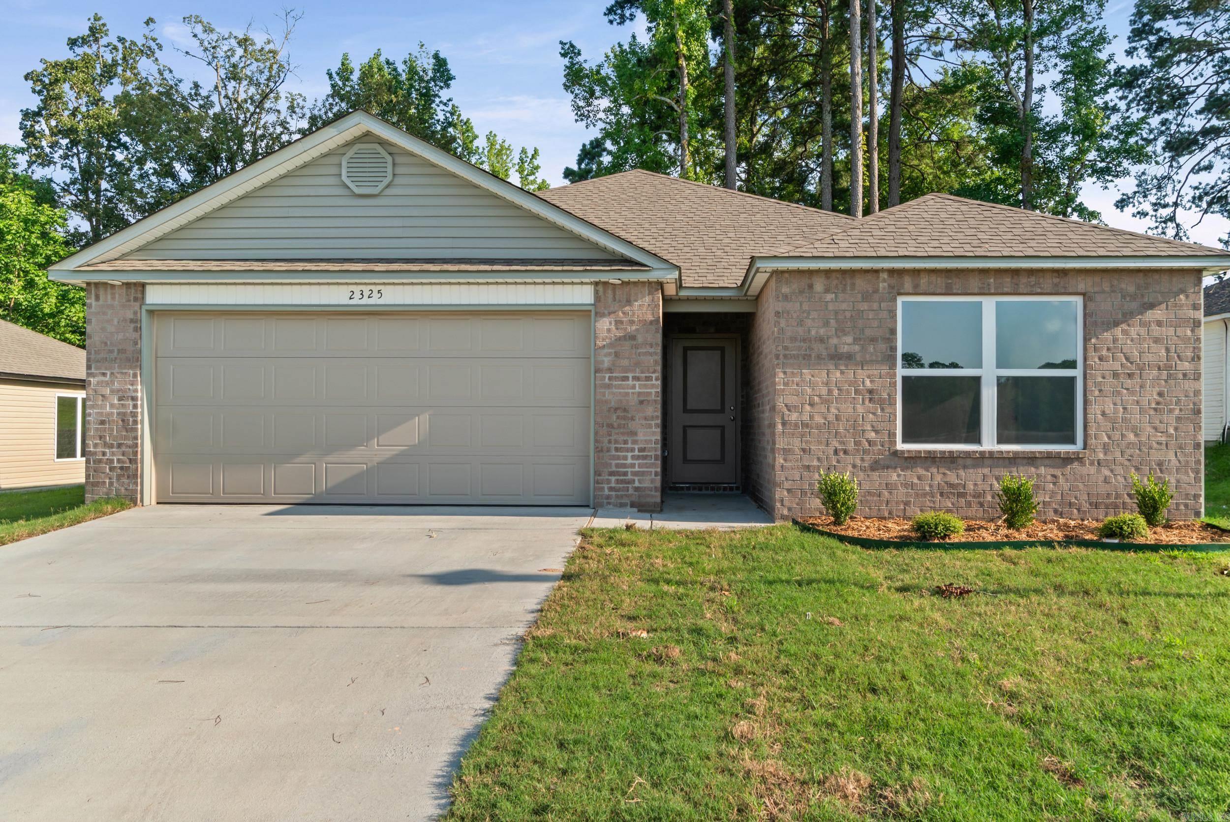 MIDLAND ESTATES PHASE 1 - Residential