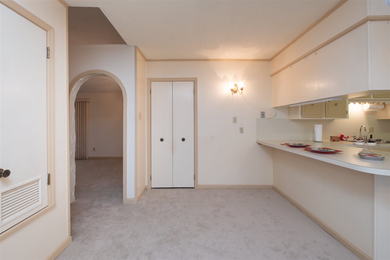 NORTH HILLS MANOR - Residential