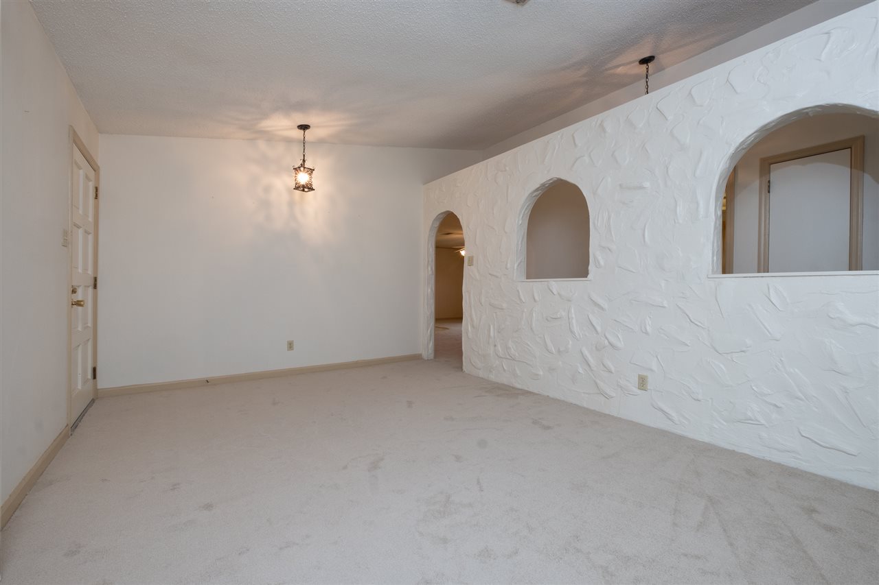NORTH HILLS MANOR - Residential