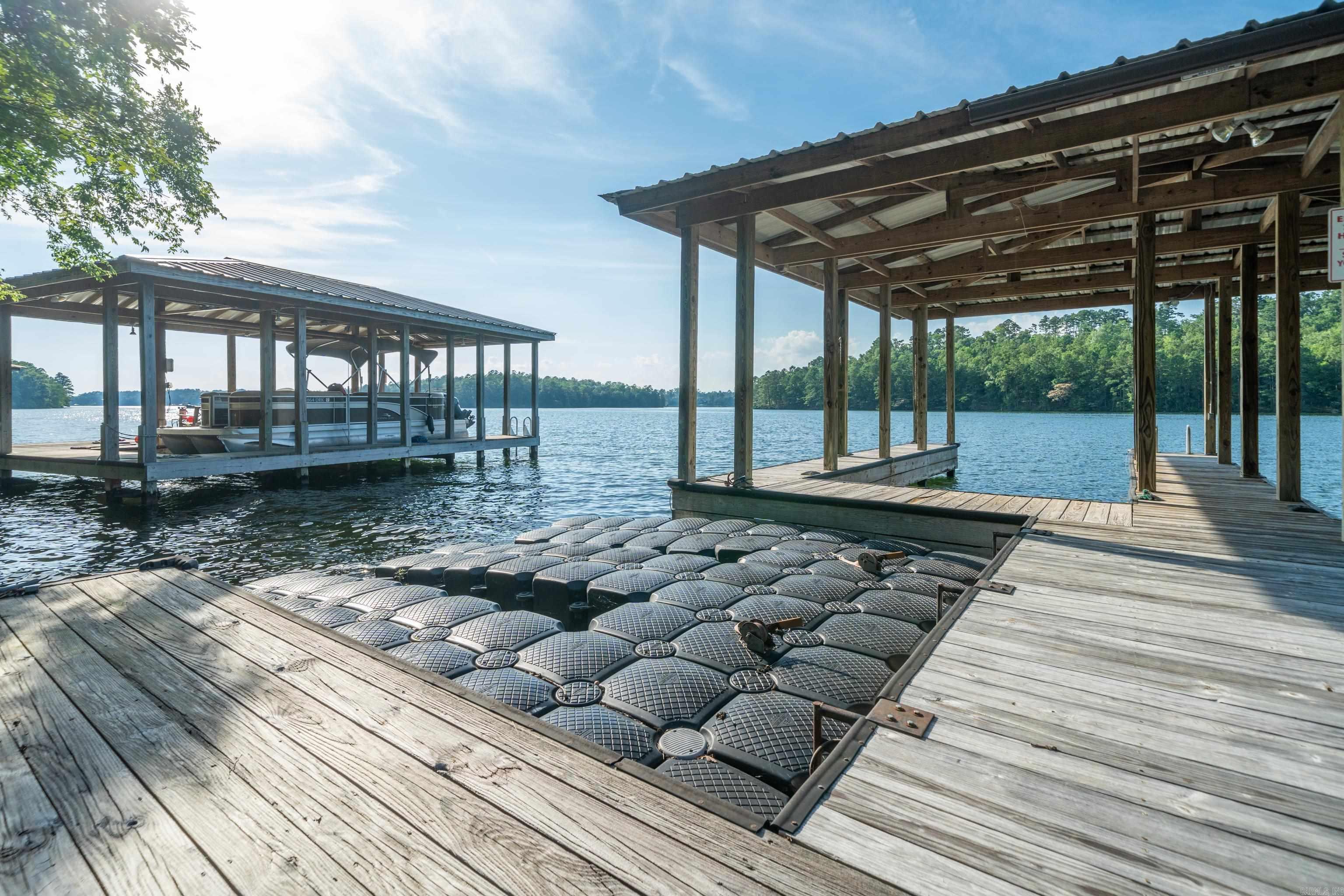 LONG POINT - Residential