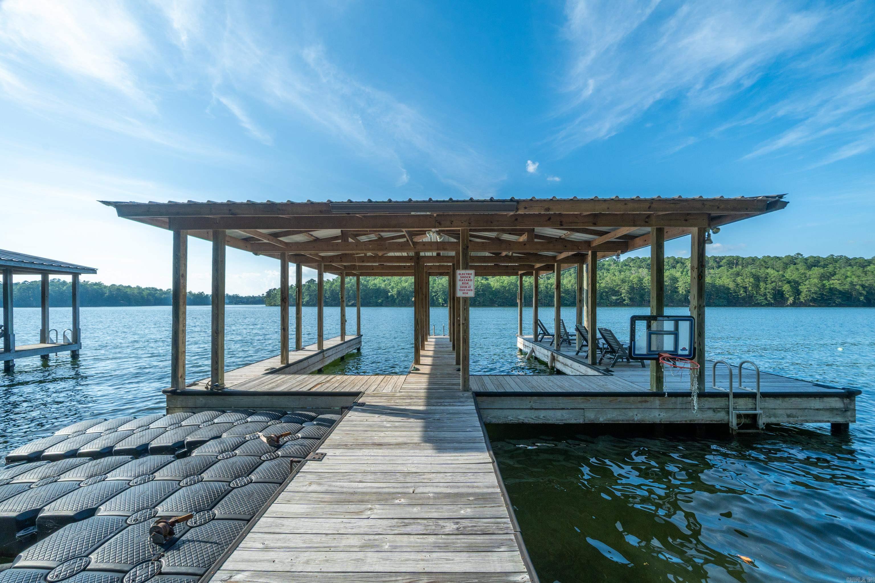 LONG POINT - Residential