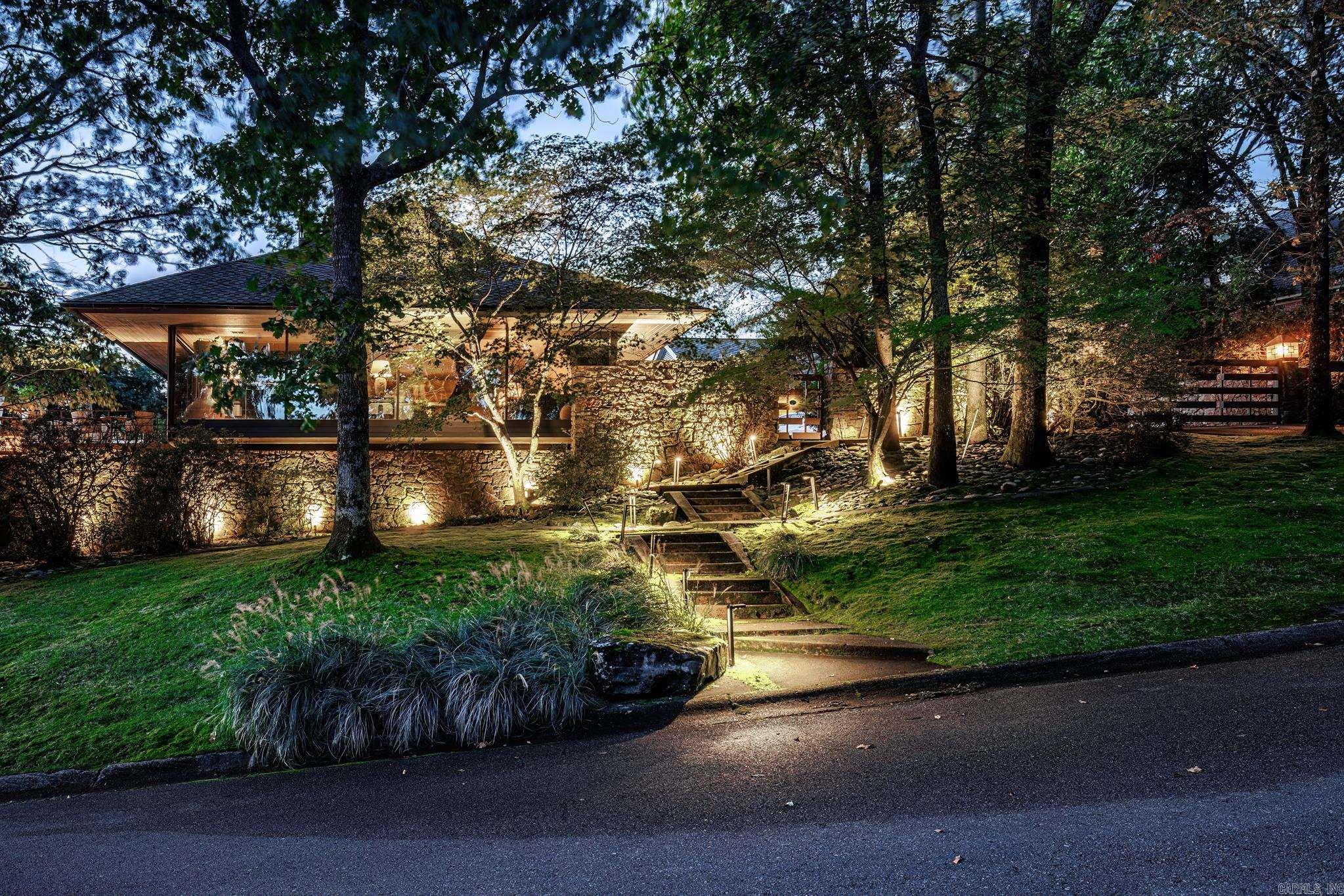 RIVERVIEW POINT - Residential