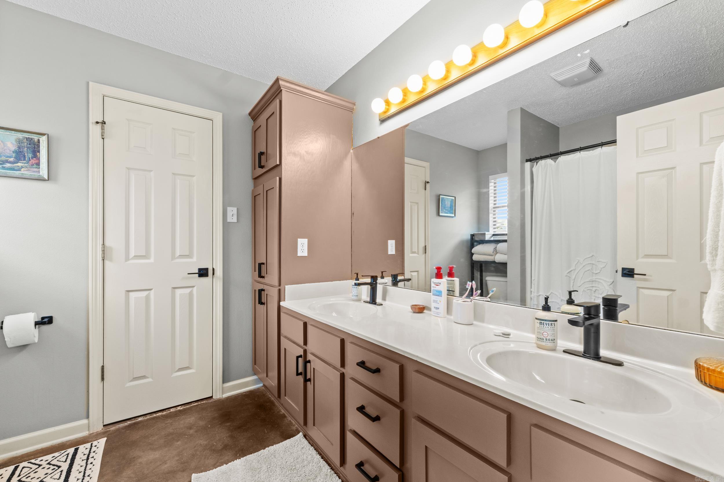 CHARLES PLACE - Residential