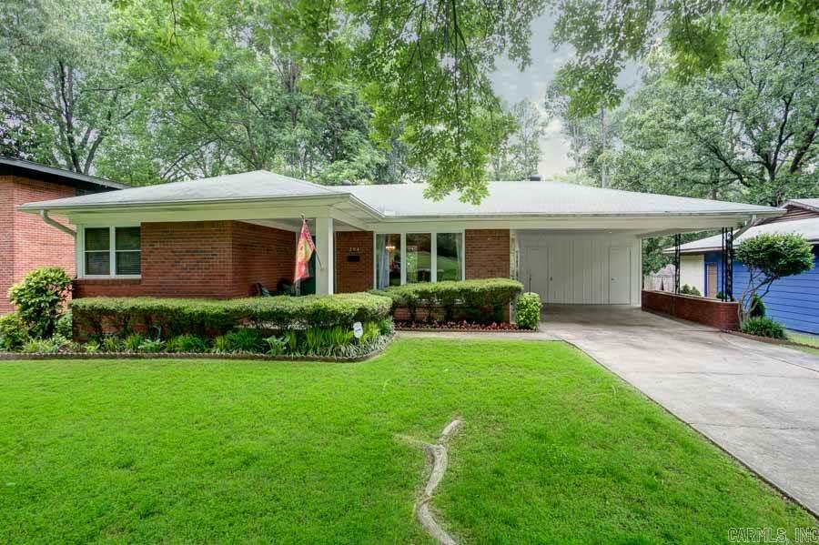 Markham Manor - Residential