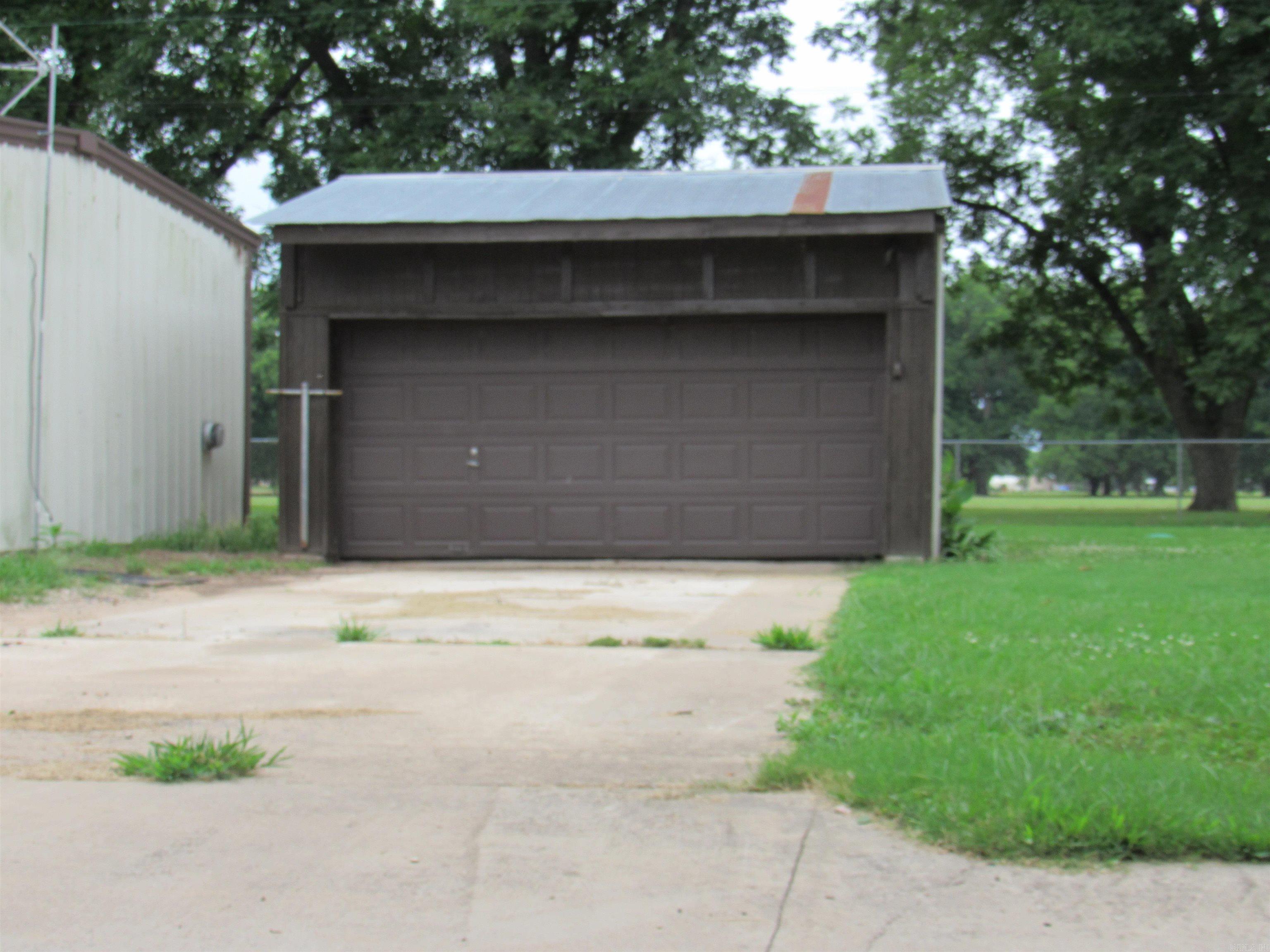 Metes & Bounds - Residential Lease