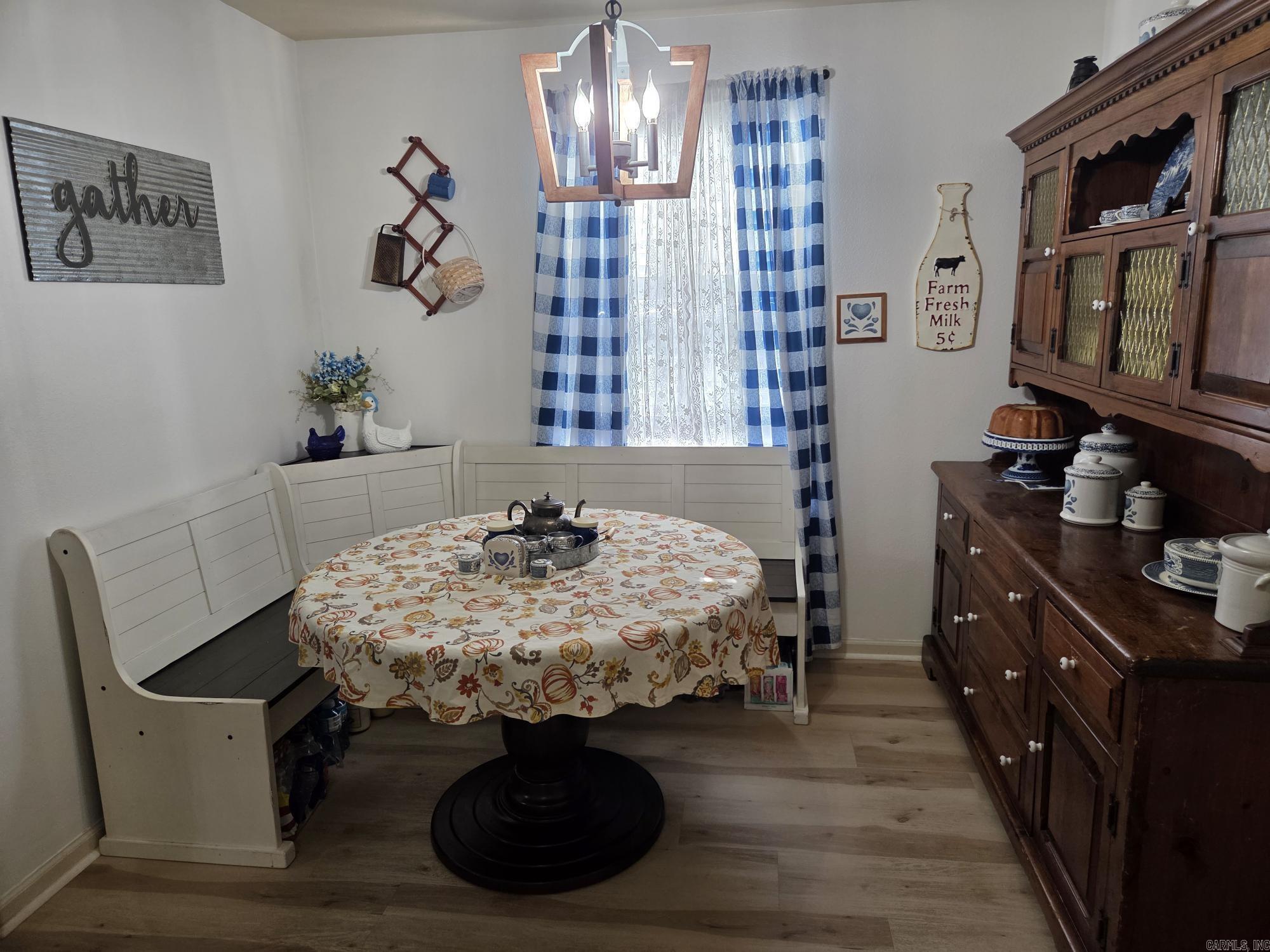 APPLE HILL - Residential