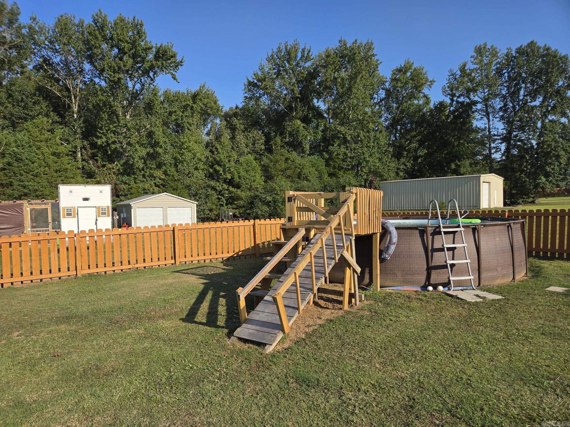 APPLE HILL - Residential