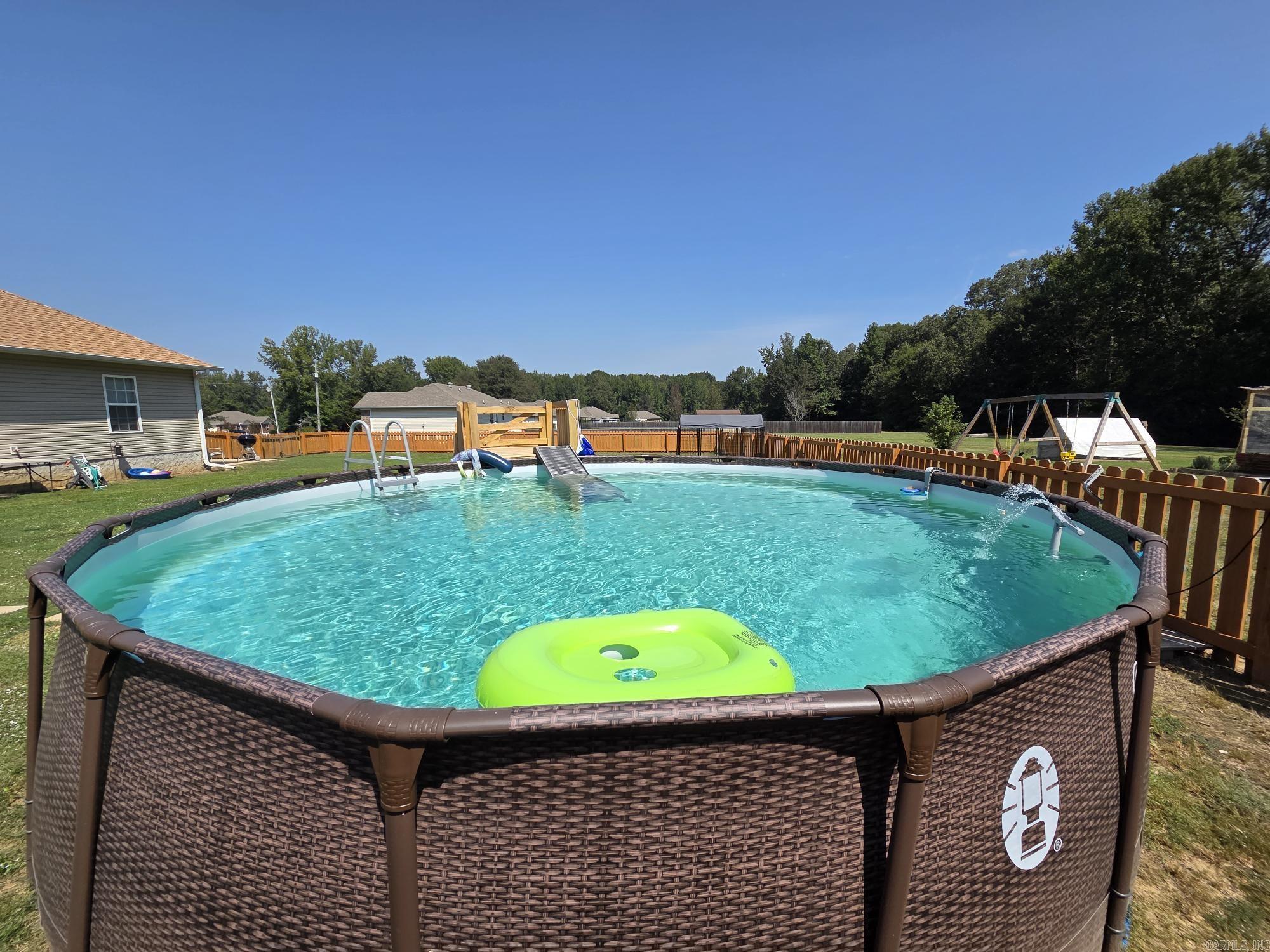 APPLE HILL - Residential