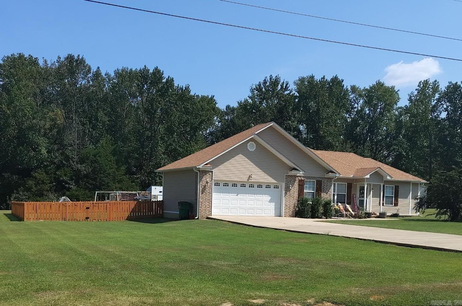 APPLE HILL - Residential