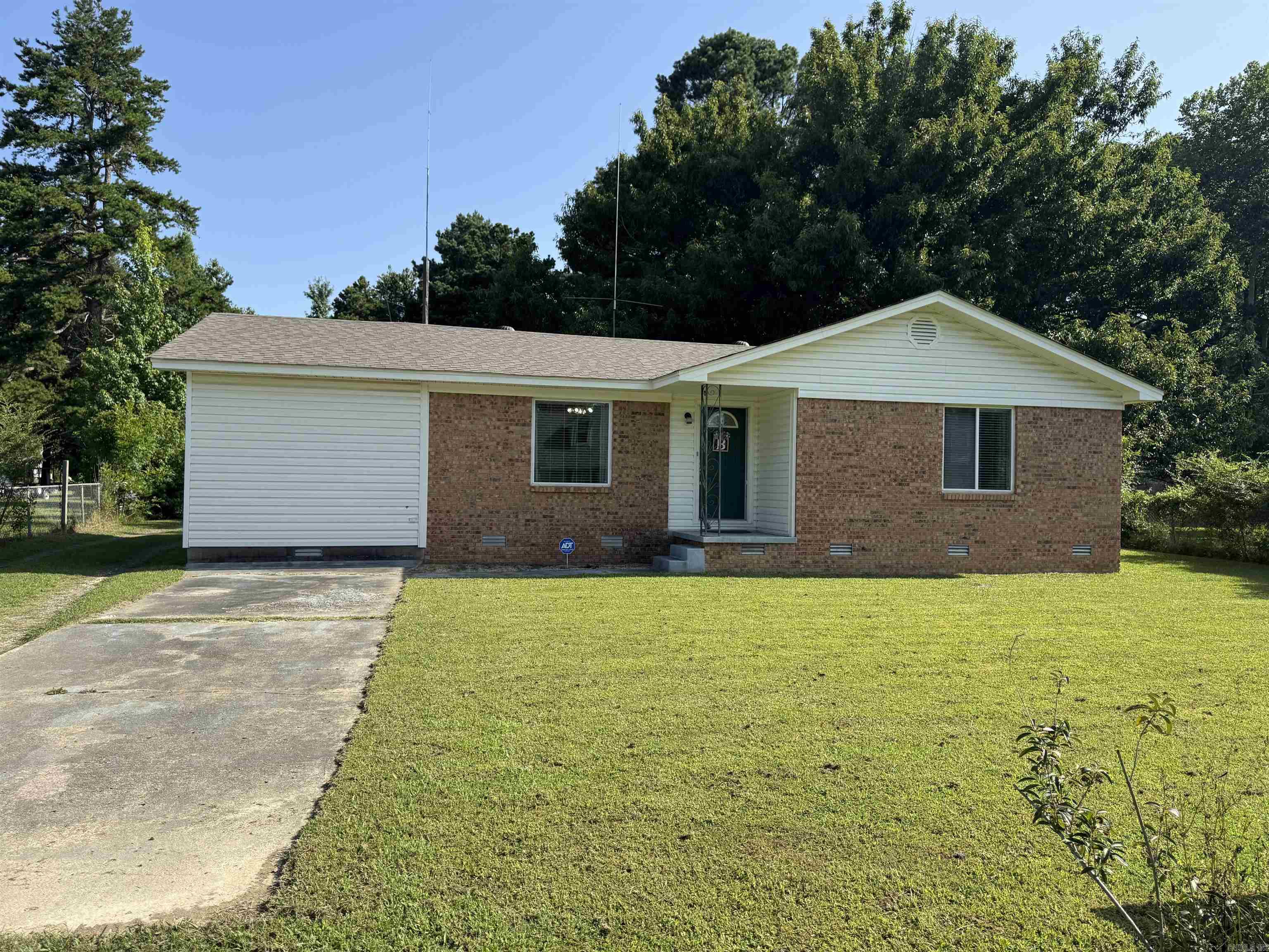 Lone Pine - Residential