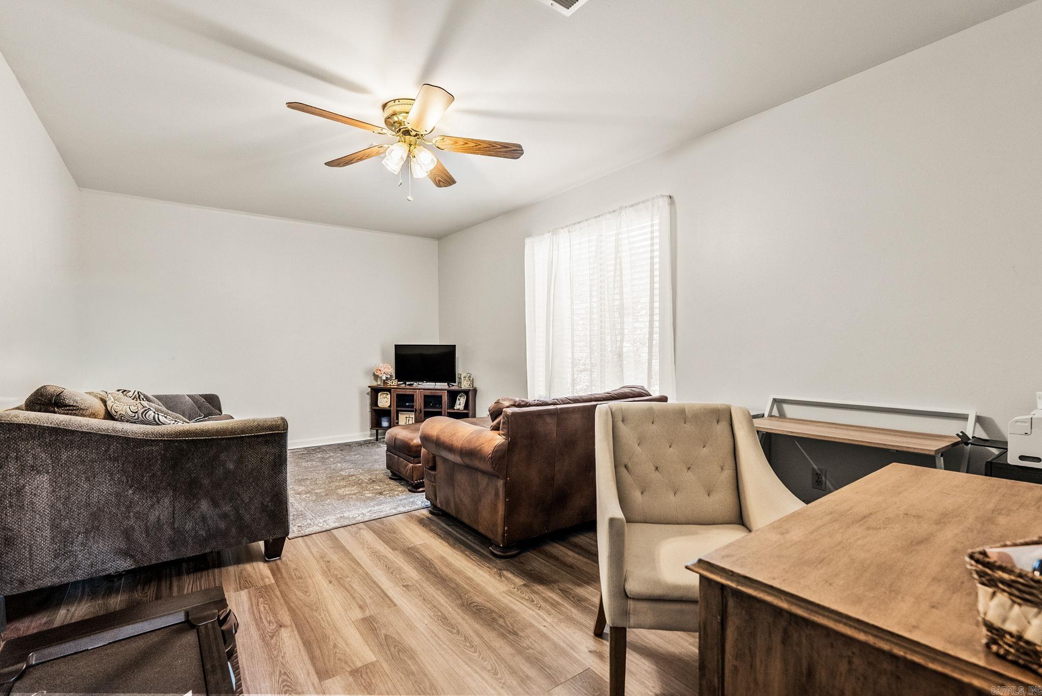 Lone Pine - Residential