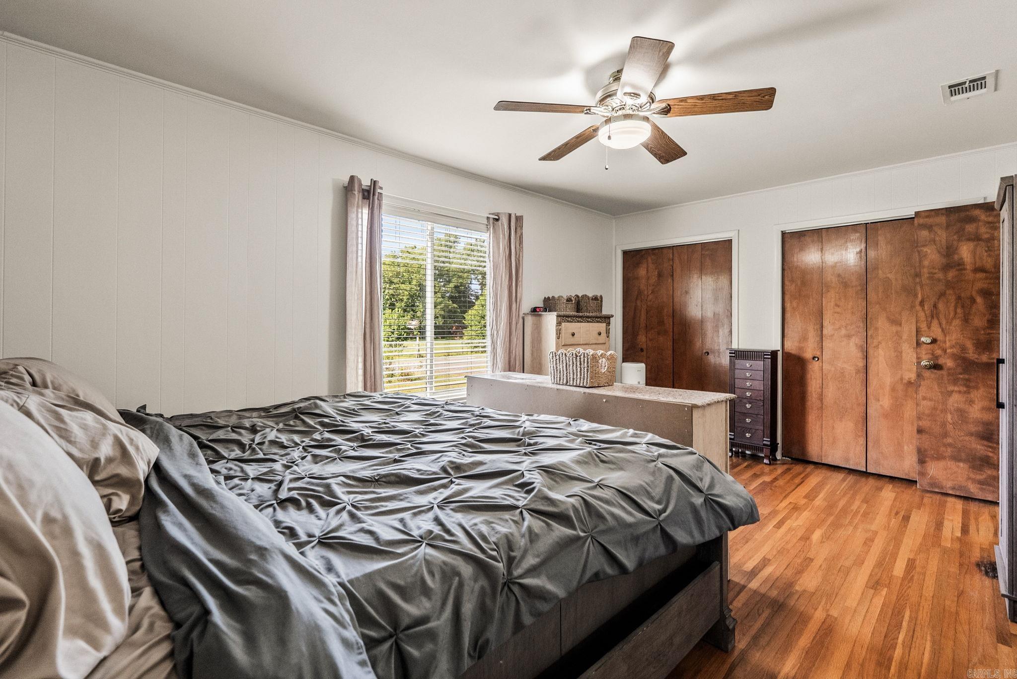 Lone Pine - Residential