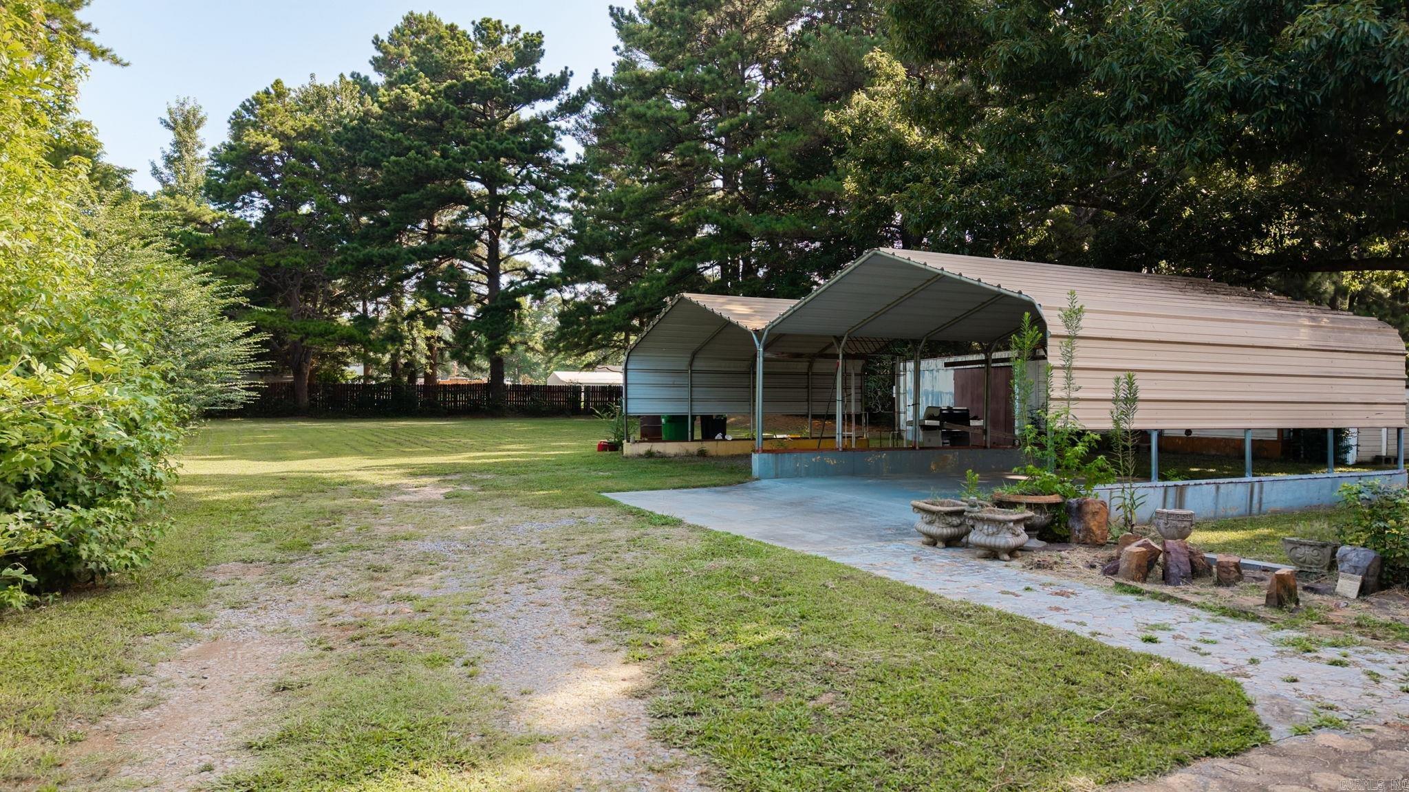 Lone Pine - Residential