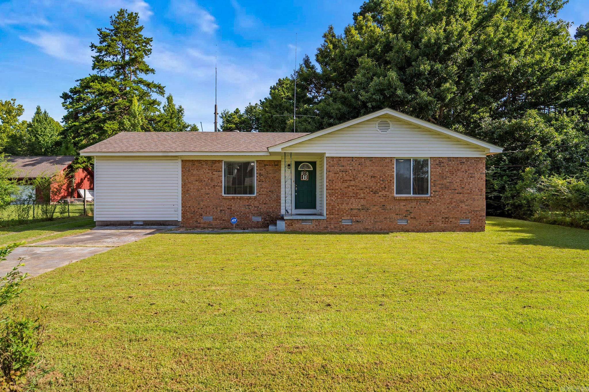 Lone Pine - Residential