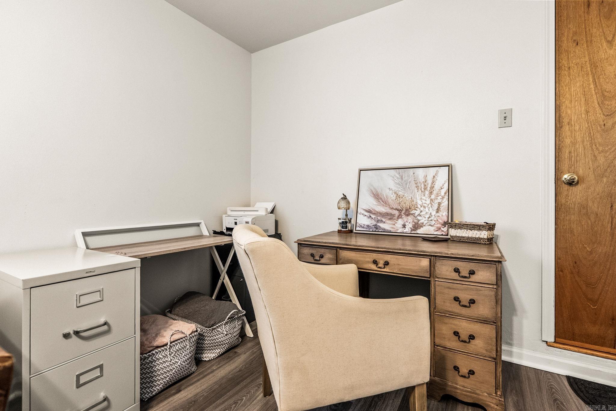 Lone Pine - Residential