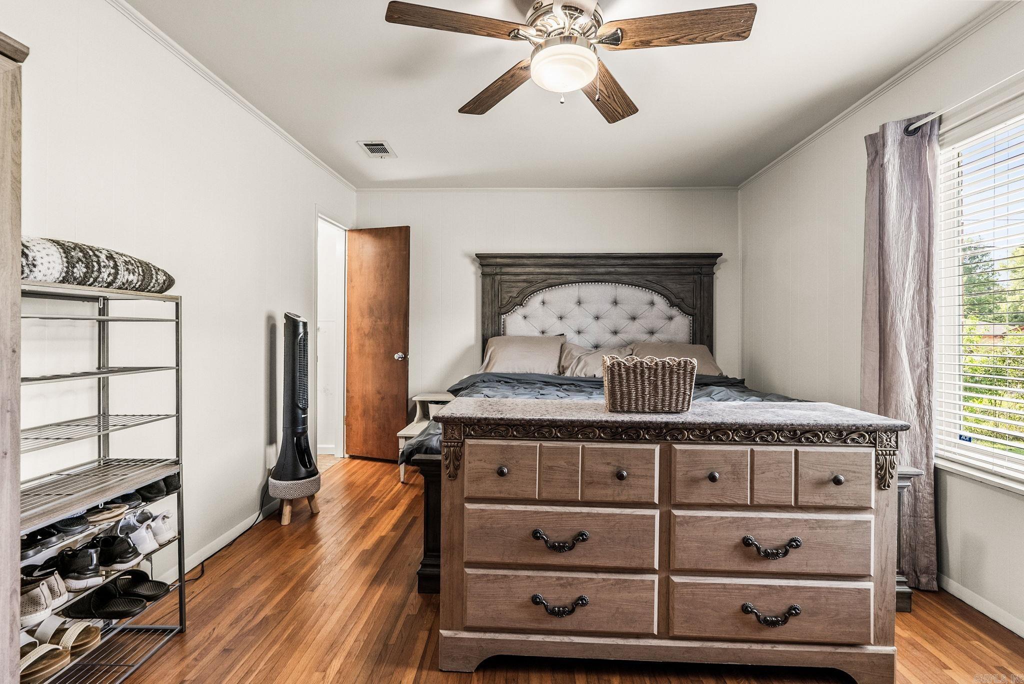 Lone Pine - Residential