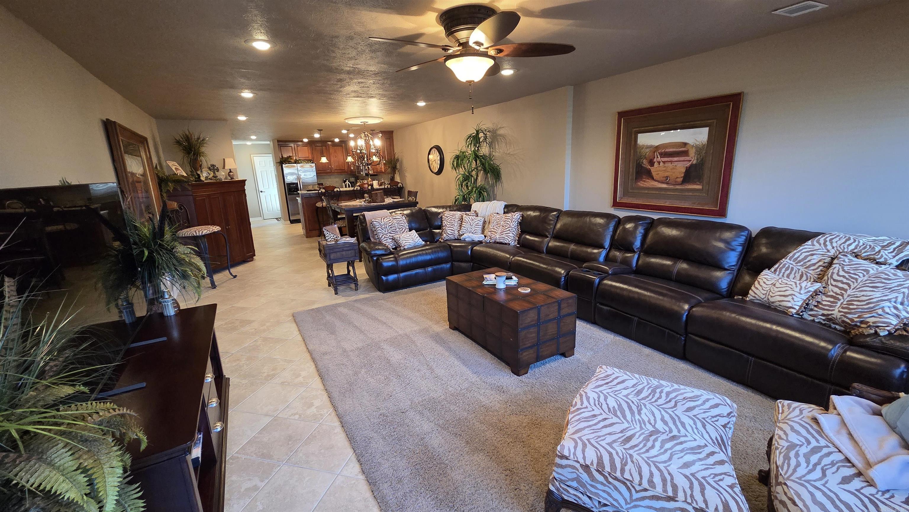 LAKEWOOD HILLS CONDO - Residential